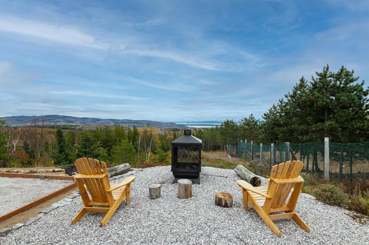 Le Saint Placide De Charlevoix Baie-Saint-Paul Bagian luar foto